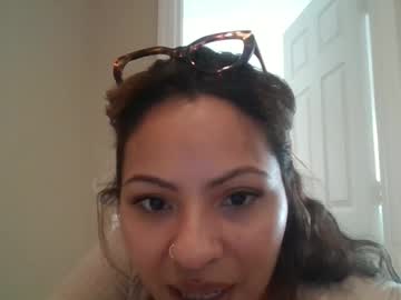 girl
        youluvkitty cam image #34719