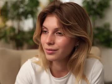 girl Chaturbate Cam Girls with elegant_vibes