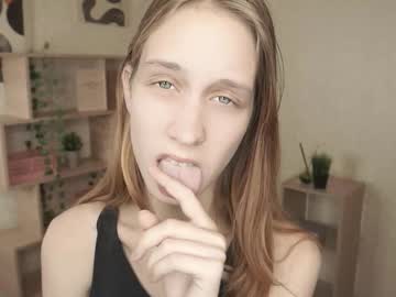 girl Chaturbate Cam Girls with alyshaanzaldua