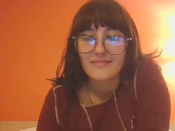 girl Chaturbate Cam Girls with riskyb123