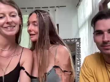 couple Chaturbate Cam Girls with lechee_love